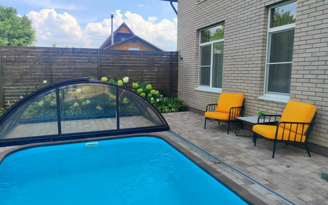 Rechnoj klub Kottedzh Loft Villa