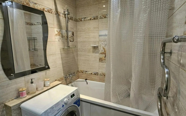 Teply Bereg bolshaya dvukhkomnatnaya kvartira vozle plyazha Apartments