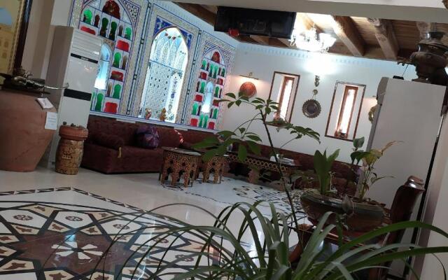 Devon Begi Hotel