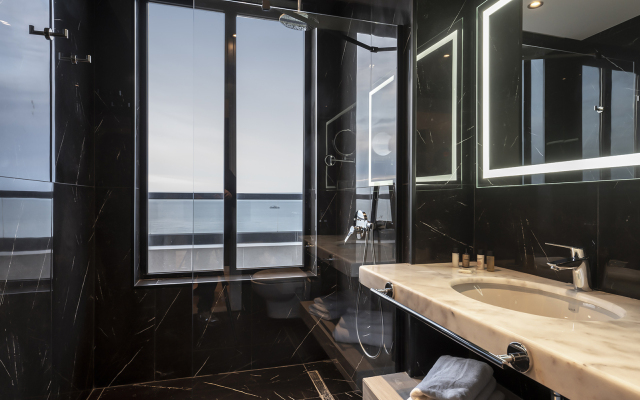 Hotel The Grandeur Batumi