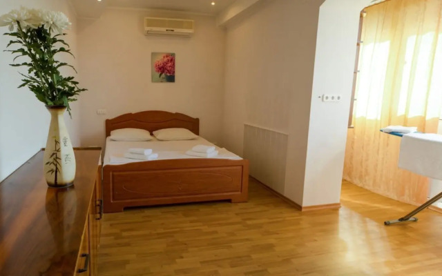 S Dobroy I Myagkoy Enepgetikoj Amango Apartments