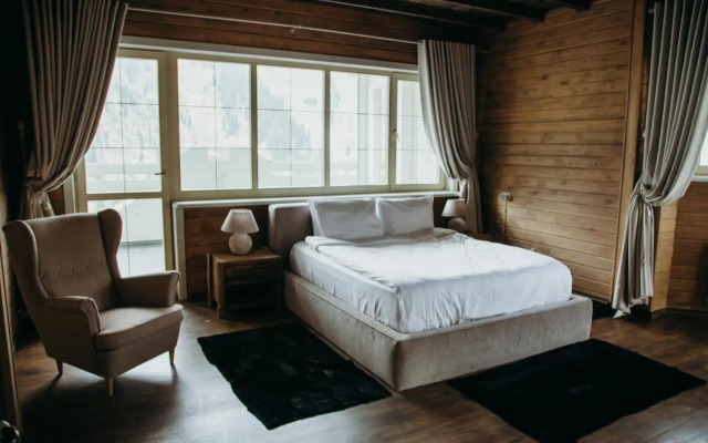 Chalet Nero Bianca