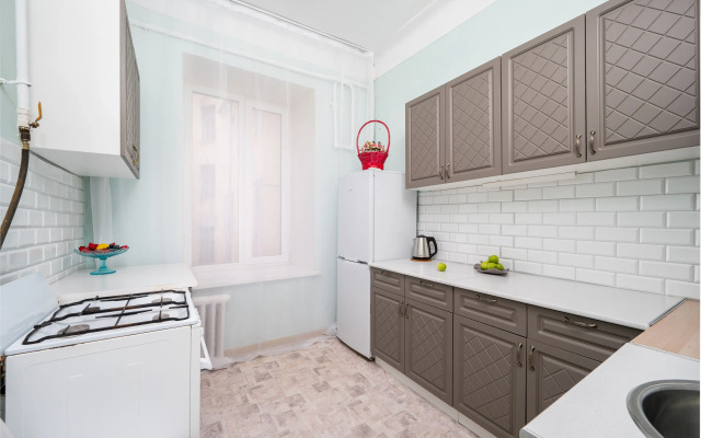 Trekhkomnatnay Na Perekupkom Pereulke Flat