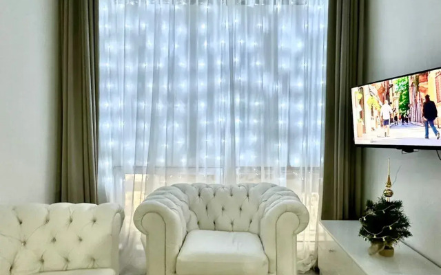 V Tsentre Sochi Apartments