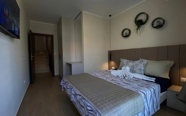 Luxury duplex in front of the sea Apartments