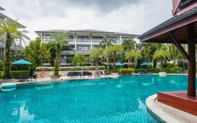Elegant Beachfront 3Br Condo at Pearl of Naithon Apartments