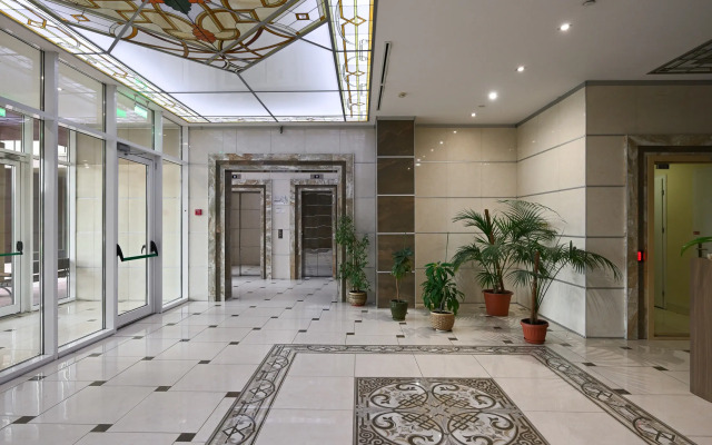 S Panoramnym Vidom Nedaleko ot Metro Apartments