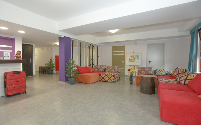 Nikola Hotel