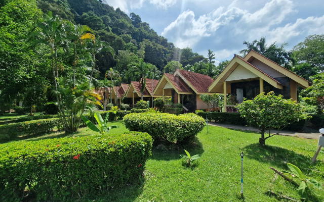 Курортный отель Rim Khao Resort