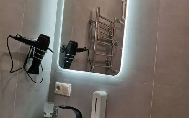 Dvukhkomnatnaya Na Lensoveta 9/24 Flat