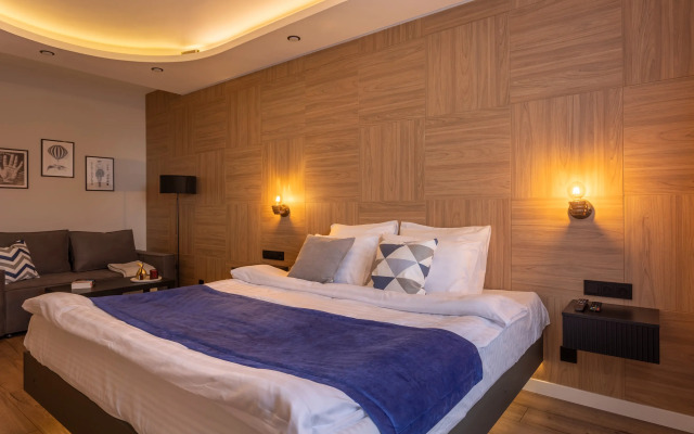 Квартира на Пулковском Шоссе с Большой Кроватью