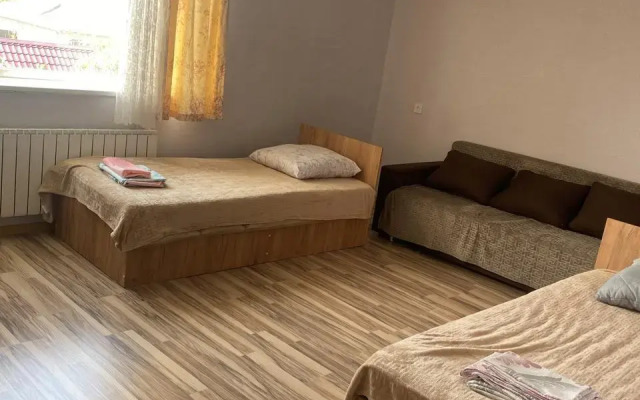 Uyutnaya S Udobnym Raspolozheniem Flat