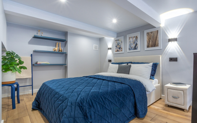 Apartments Queenstay Gold Femili Na Voykovskoy