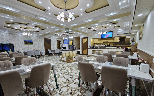 Sharq Hotel