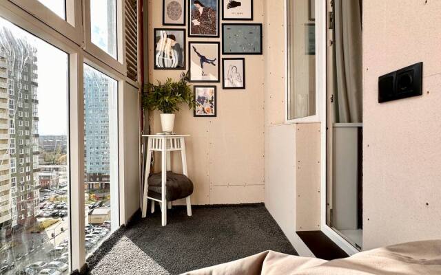 V Novom Dome Flat
