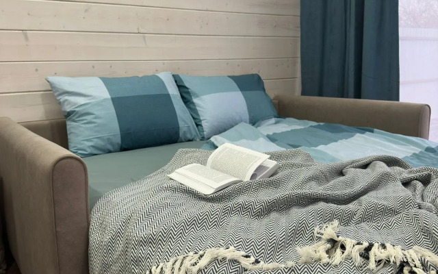 Частный дом в тихом районе города со своей парковкой