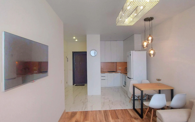 V Tsentre Omska Zhk Utinaya Gora Flat