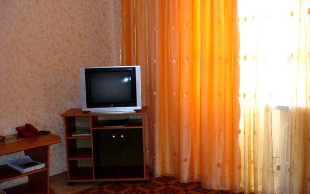 Apartment Salyut Shkolnaya 4