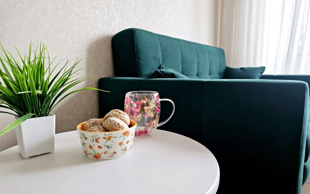 Na Ulitse Melnikayte 90A Flat