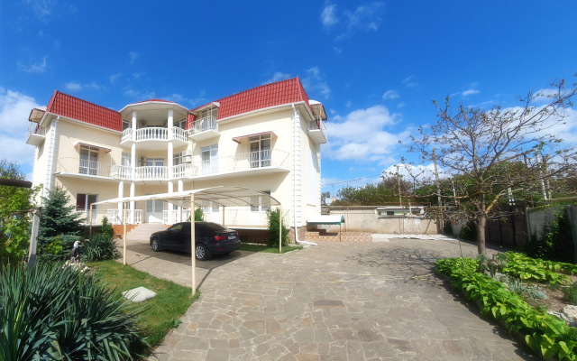 Garmoniya Guest House