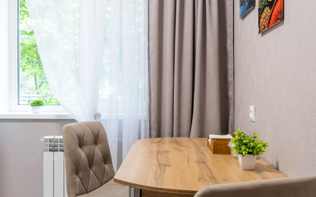 Na Ulitse Nadezhdy Suslovoy, 13 Flat