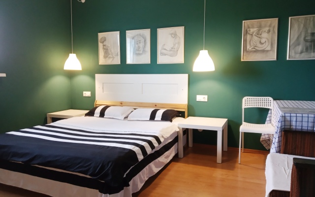 Kanadskij Ugolok Living quarters