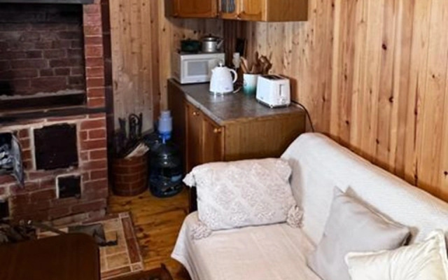 Частный дом четырехкомнатная дача, 95 м²