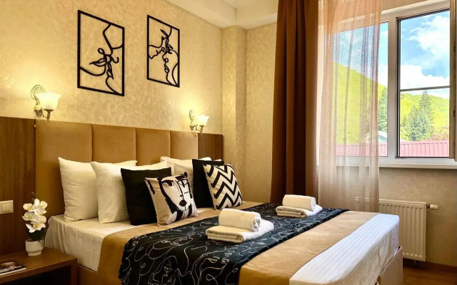 2-Kh Komnatnye Gory Ryadom s Kazino Apartments