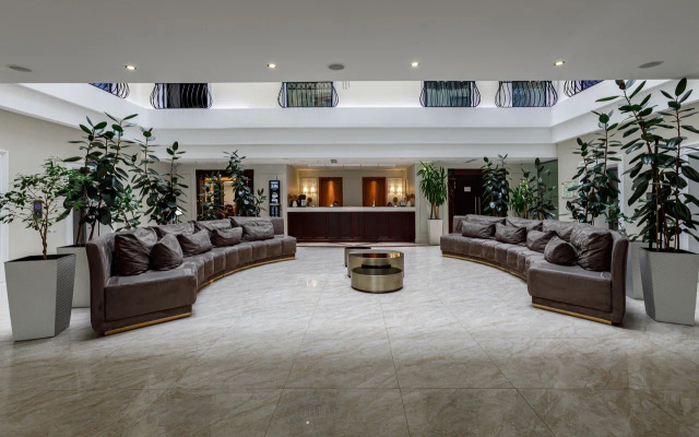 Brosko Moscow Hotel
