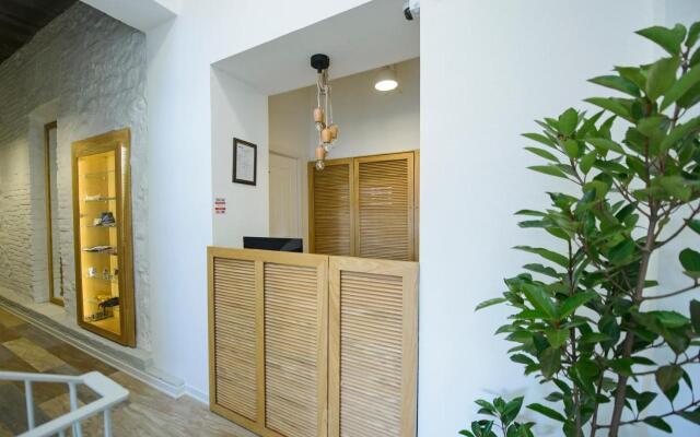 Mariinsky Apartments & Hotel