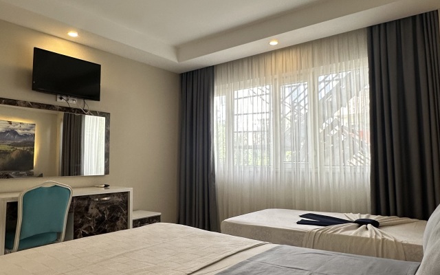 Dream Time Hotel
