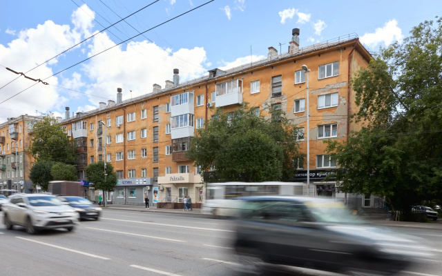 Kvartira Bul'var 1k apartamenty na 4h gostej v centre radom s UGMK, sad im. Engel'sa