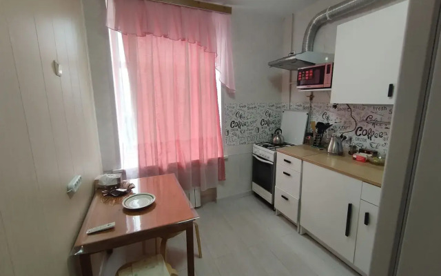 Квартира современная в сталинском доме у метро