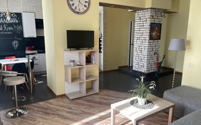 Na Sovetskoy Ulitse 1/3 Flat