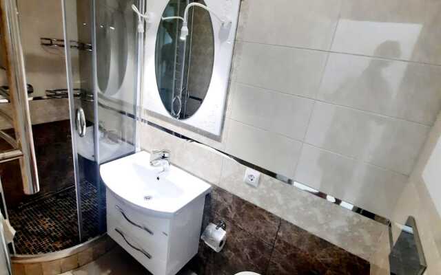 Kvartira U Morya Flat