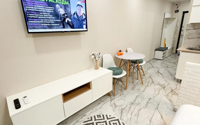 S zaseleniem 24/7 luchshiy servis posutochno 50 Flat