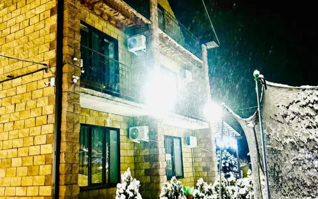 Dva Brata Guest House