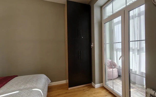 Oliviya U Morya Flat