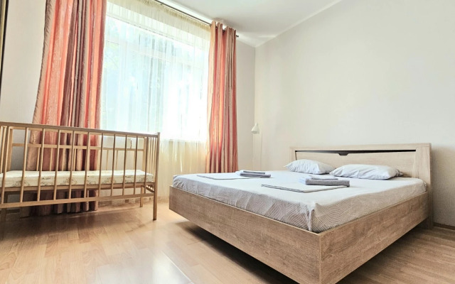 V Tsentre Goroda Private House