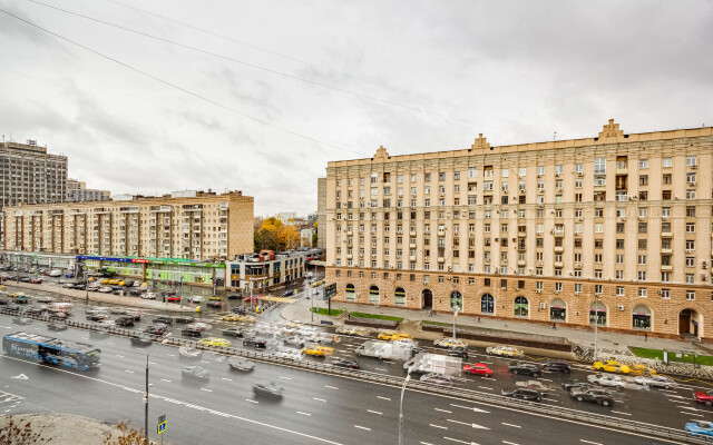 U metro VDNH I Alekseevskaya Apartaments