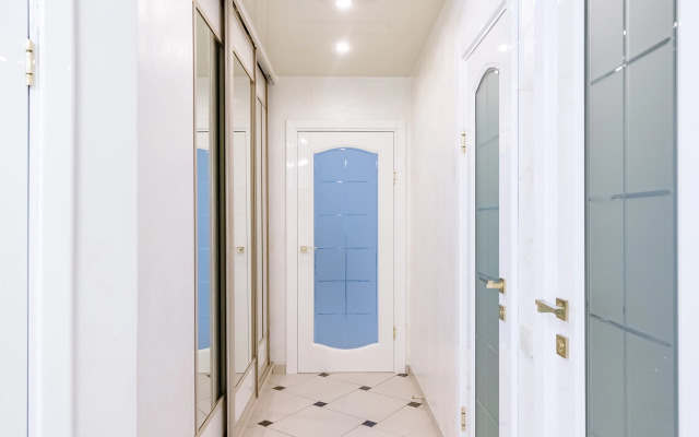Ulitsa Zeyskaya 283 Flat