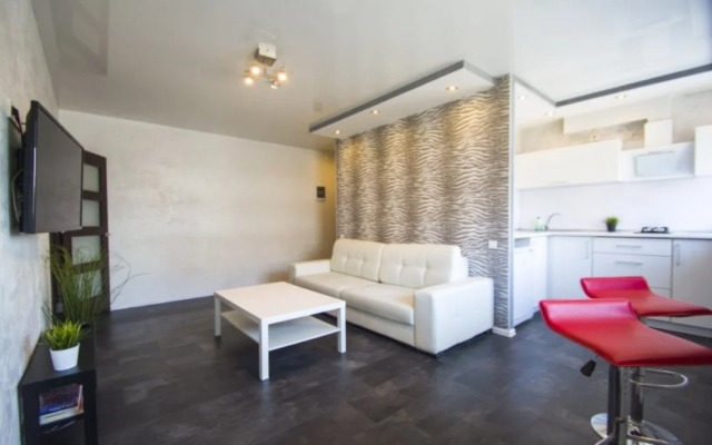 Апартаменты на Коласа 8