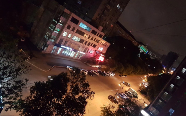 Квартира трехкомнатная на проспекте Острякова 7