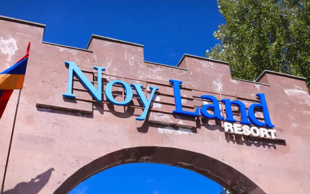 Noy Land Resort