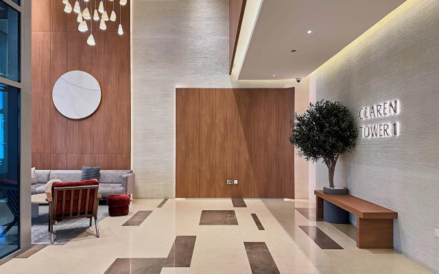 Апартаменты Bnbme Claren Tower Studio