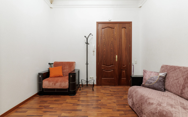 Uyutnaya Kvartira Na Moyke 32 DereMRents Flat