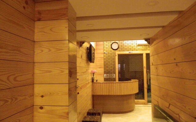 The Lodge B & B