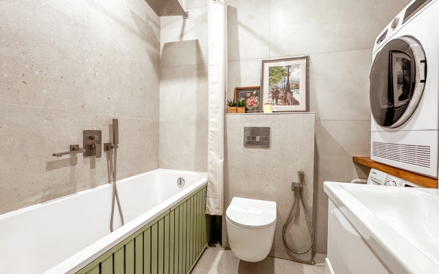 Yevrotreshka S Vidom Na Istoricheskiy Gorod Flat