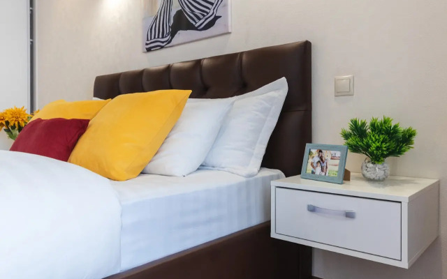 Pyat Zvyozd Na Aviatorov 23 Apartments