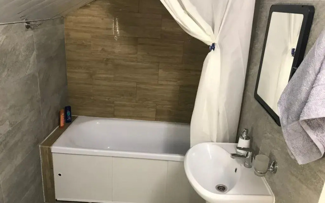 Bolshaya semeynaya v istoricheskom tsentre Sergieva Posada Flat